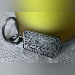 Marlboro Vintage Gray Keychain